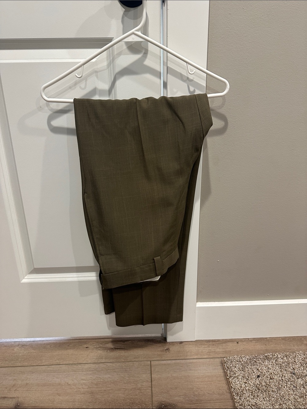 Men's Olive Dress Pants - Classic Tailored Fit